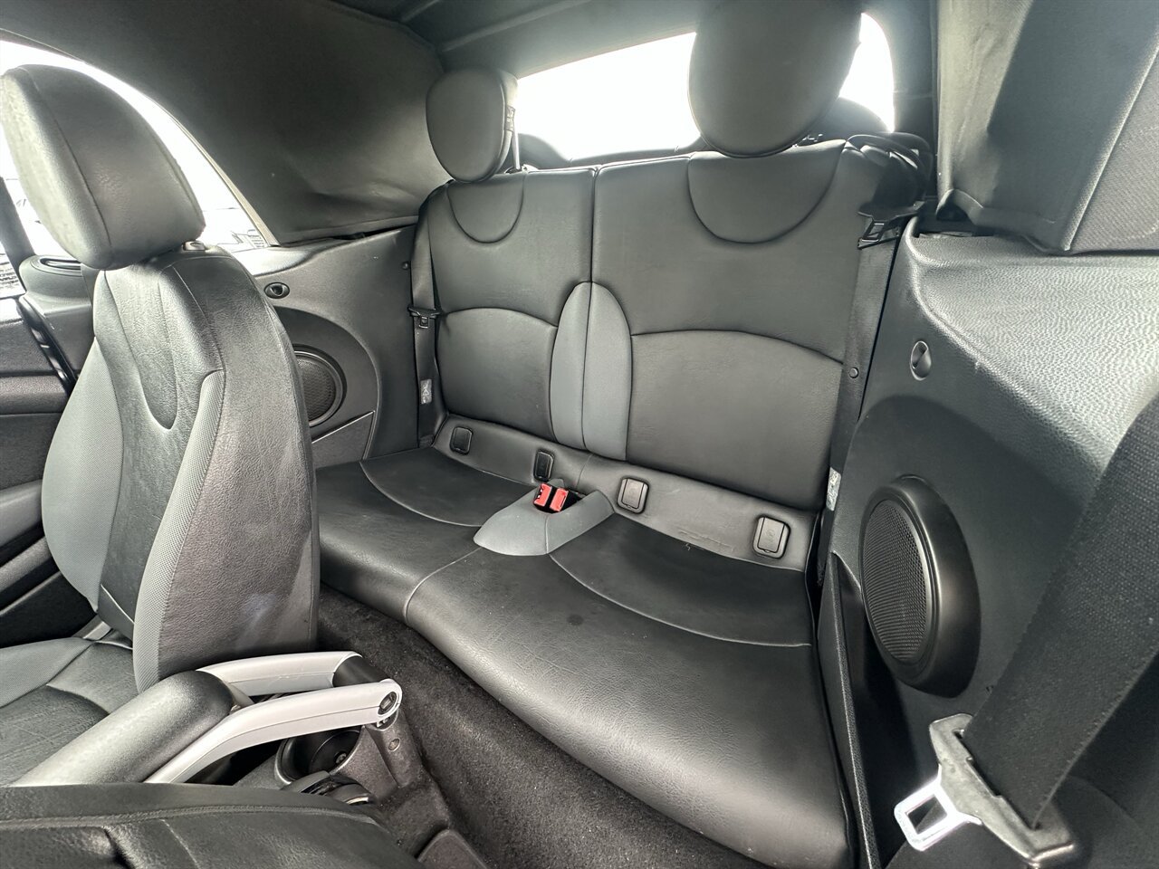 Used 2010 MINI Cooper Convertible FWD image 10