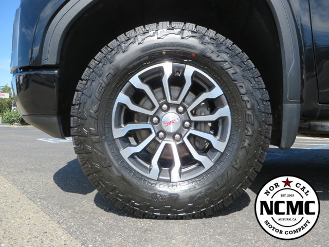 Used 2021 GMC Sierra 1500 AT4 w/ AT4 Value Package AWD/4WD image 9