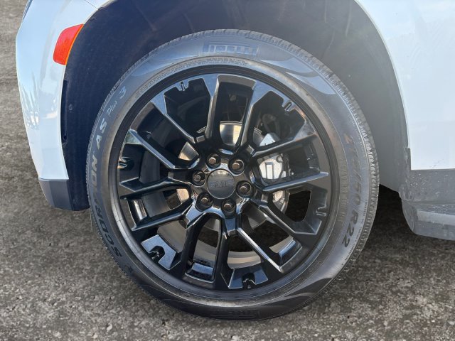 Used 2024 GMC Yukon Denali AWD/4WD image 14