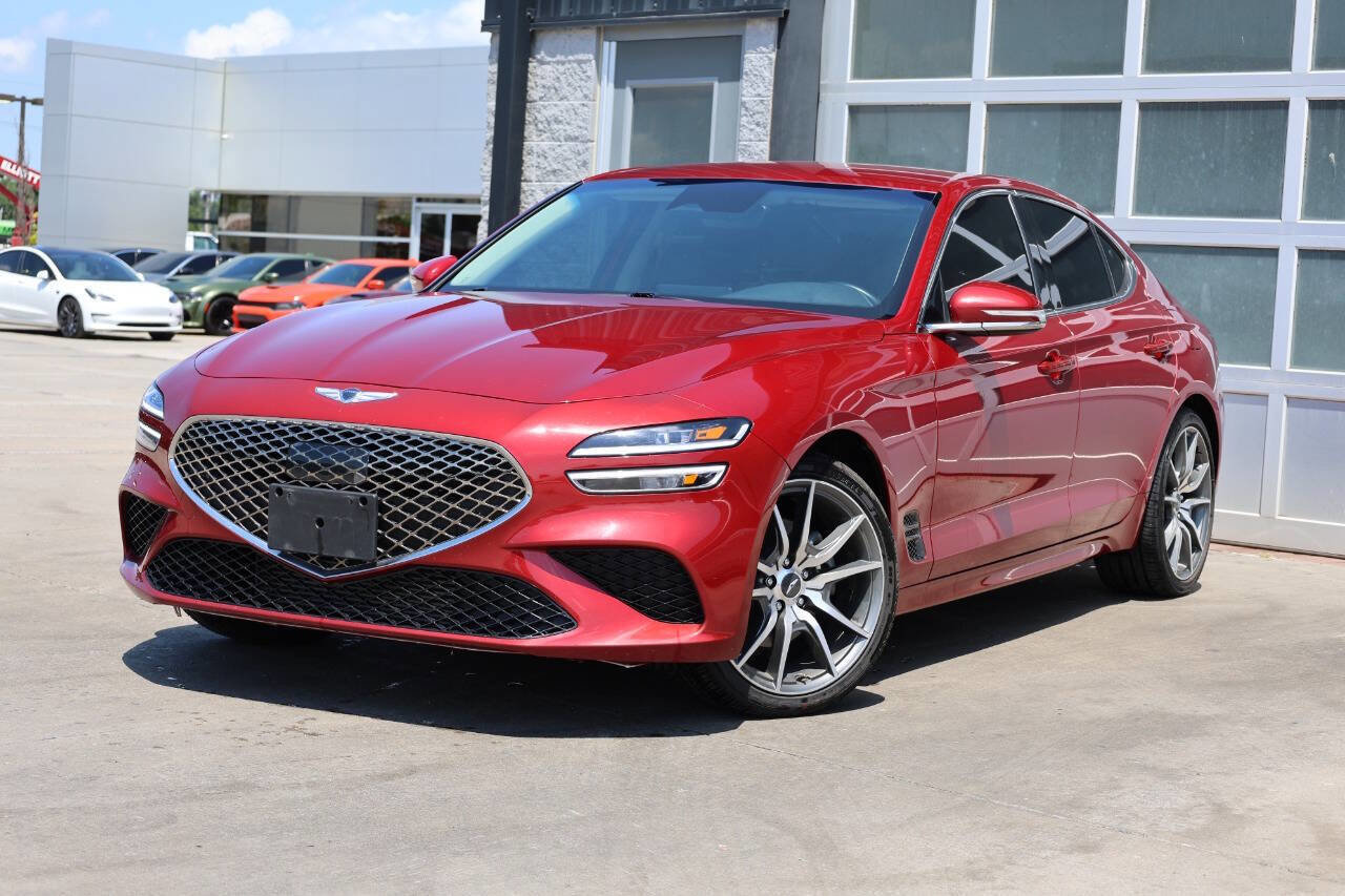 Used 2023 Genesis G70 2.0T image 3