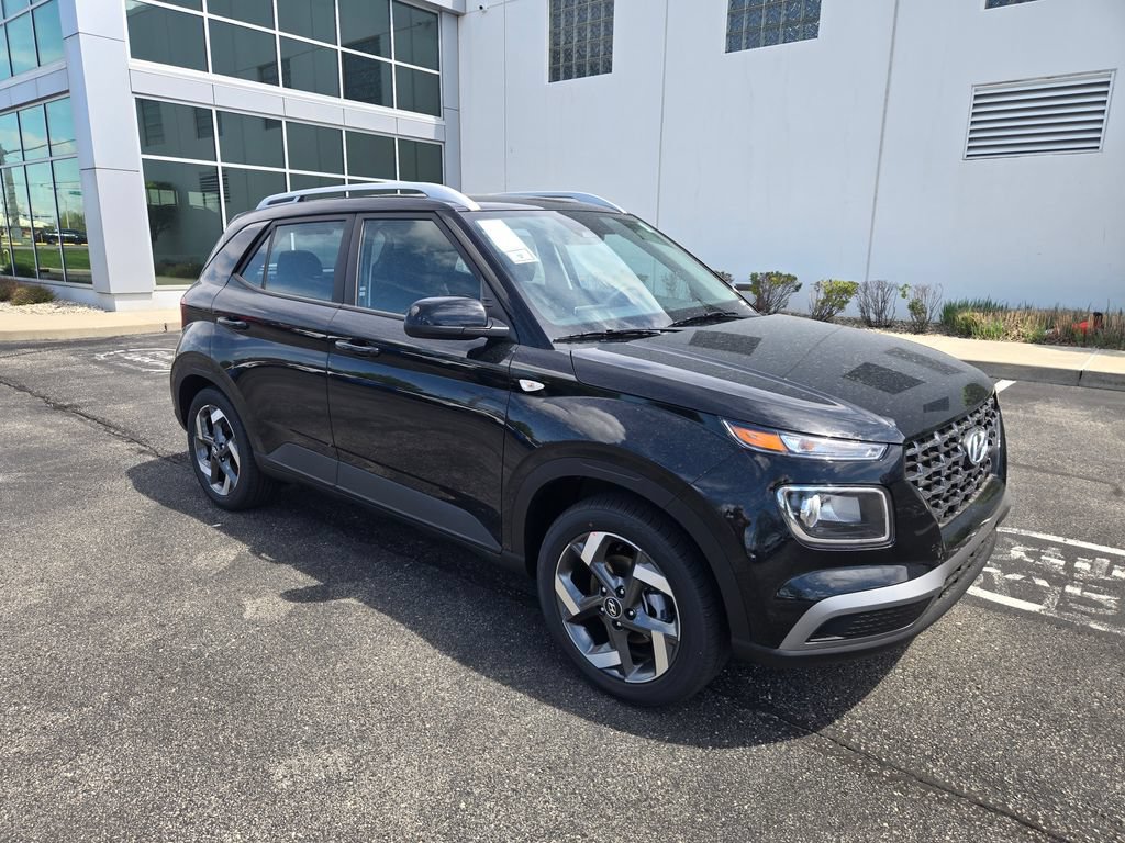 New 2026 Hyundai Venue SEL FWD image 4