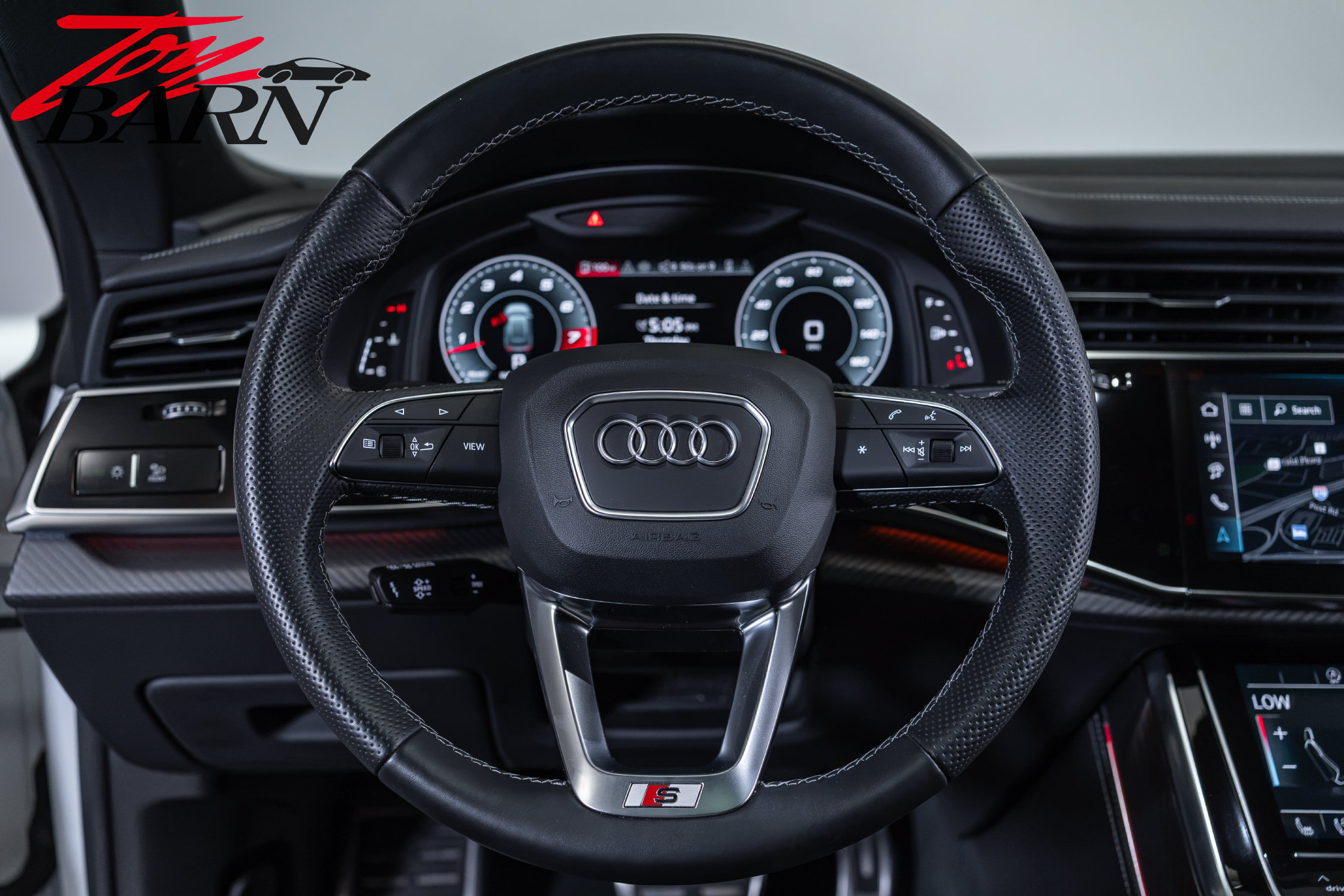 Used 2024 Audi SQ8 Premium Plus AWD/4WD image 28