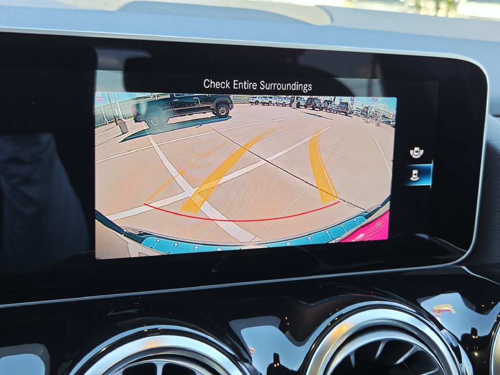 Used 2021 Mercedes-Benz GLA 250 w/ Premium Package image 22