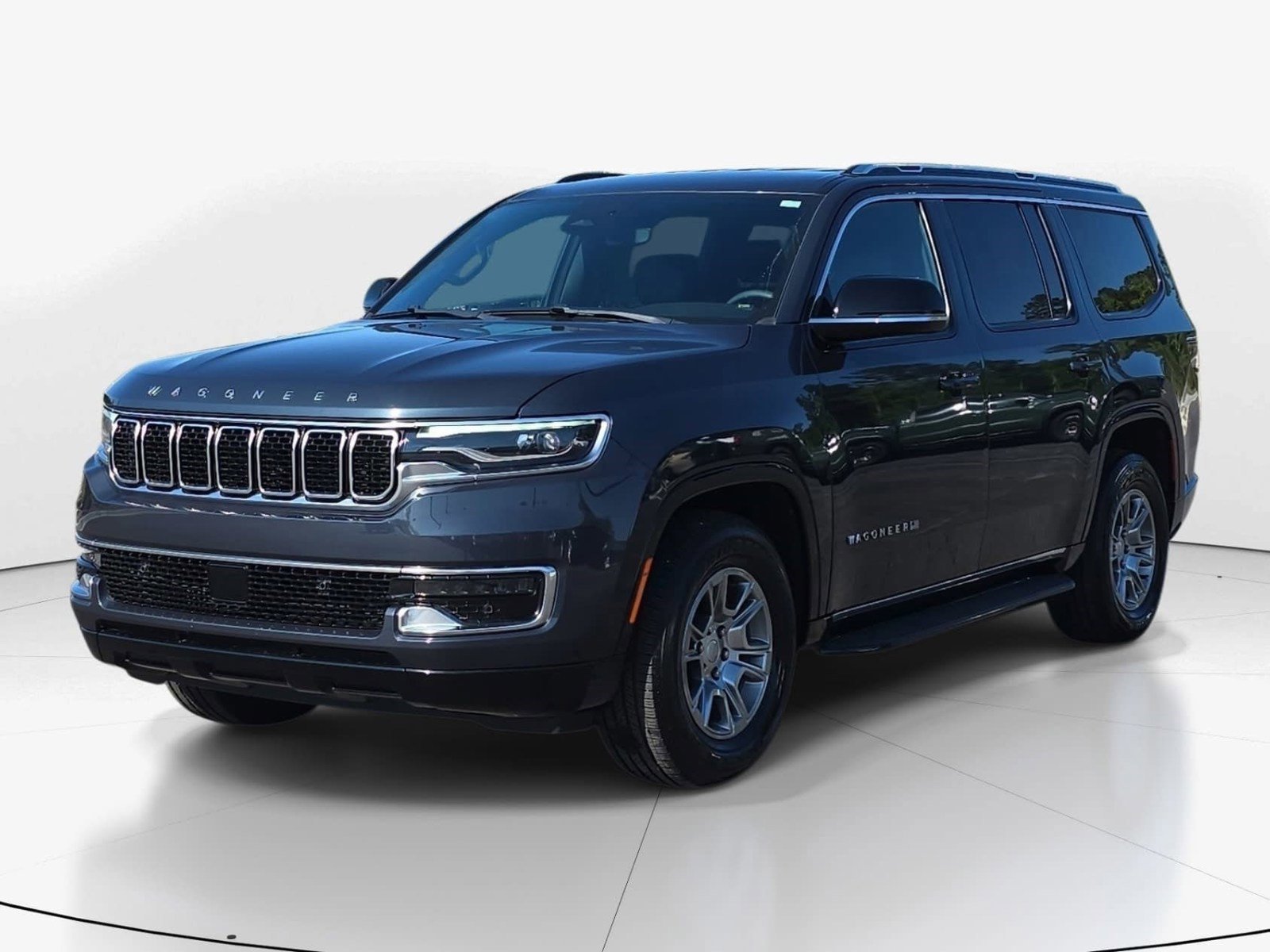 Used 2024 Jeep Wagoneer 4WD image 8