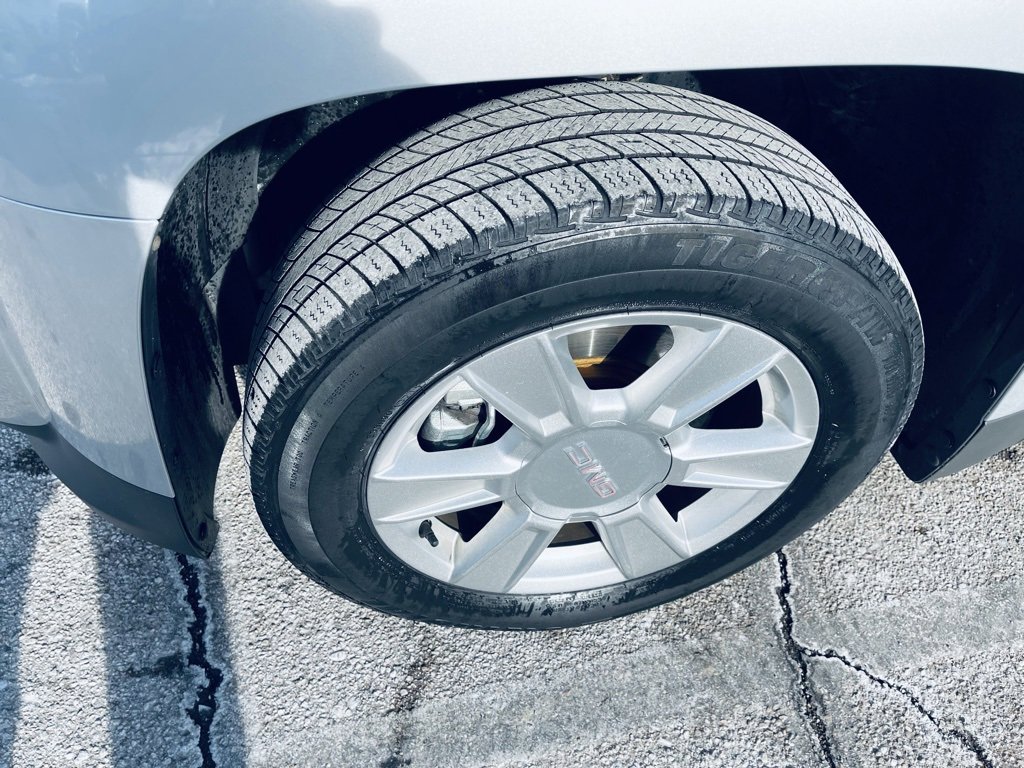 Used 2013 GMC Terrain SLE w/ LPO, Chrome Package image 9