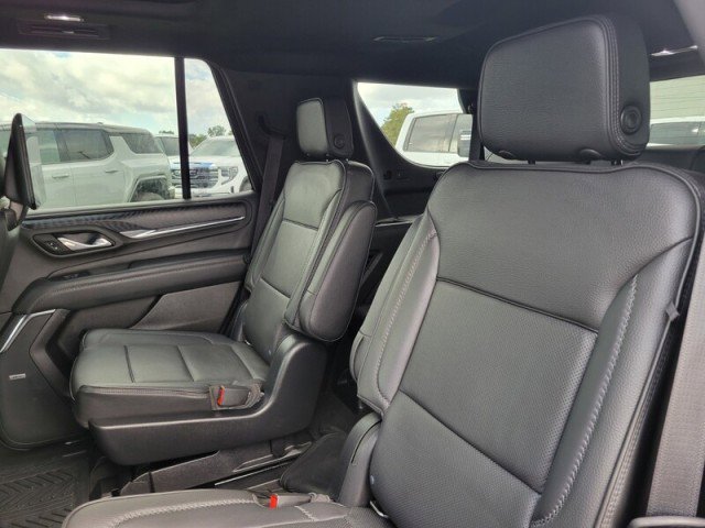 Used 2021 GMC Yukon Denali w/ Denali Premium Package image 27