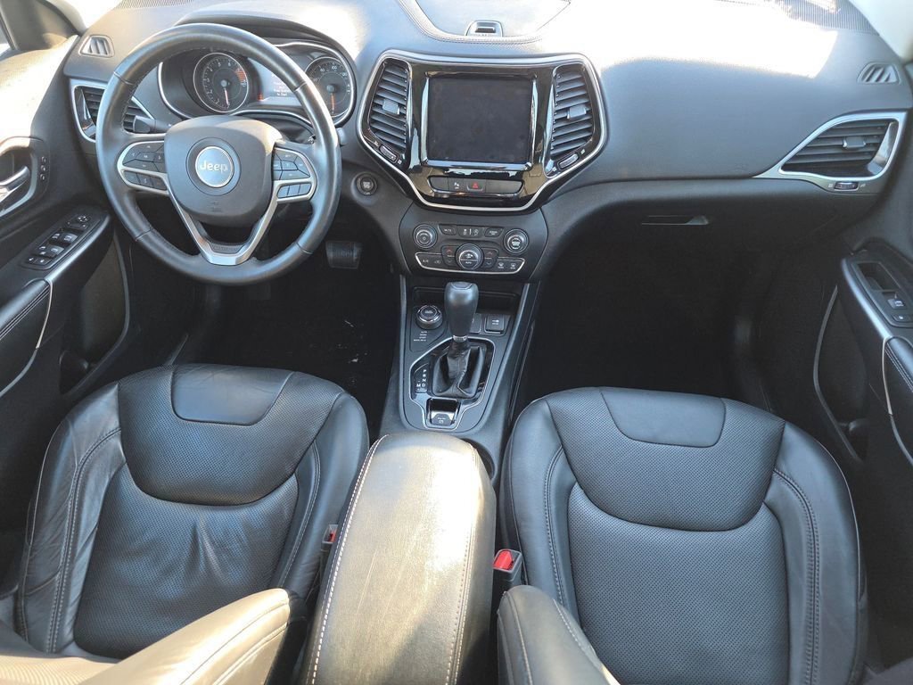 Used 2019 Jeep Cherokee Limited image 19