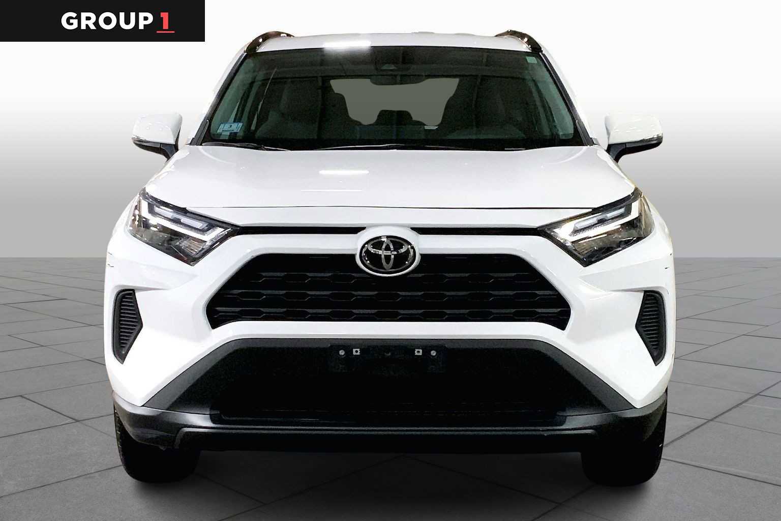 Used 2023 Toyota RAV4 XLE image 3