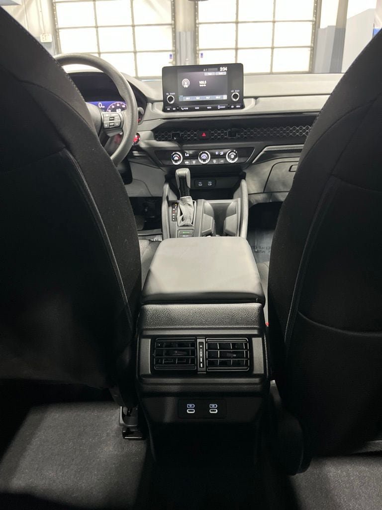 Used 2025 Honda Accord LX image 31