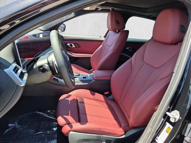 Used 2026 BMW 330i Sedan w/ M Sport Package RWD image 4