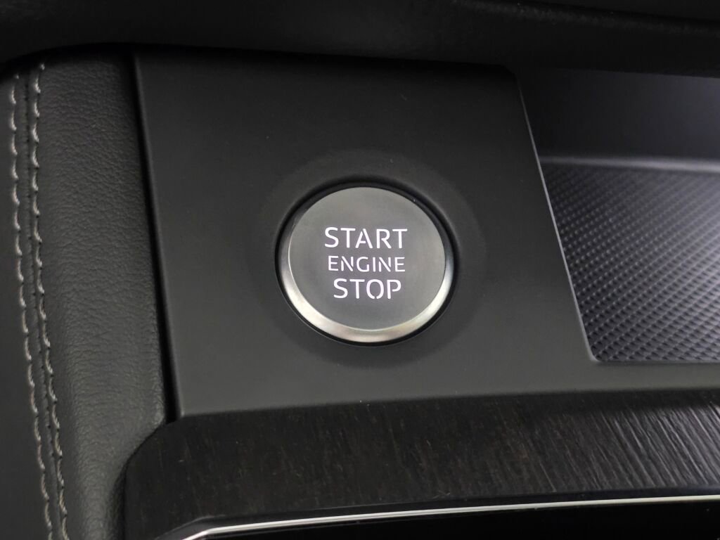 Certified 2025 Audi Q5 2.0T Premium Plus image 43