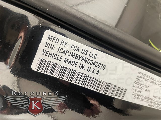 Used 2022 Jeep Cherokee Trailhawk image 26