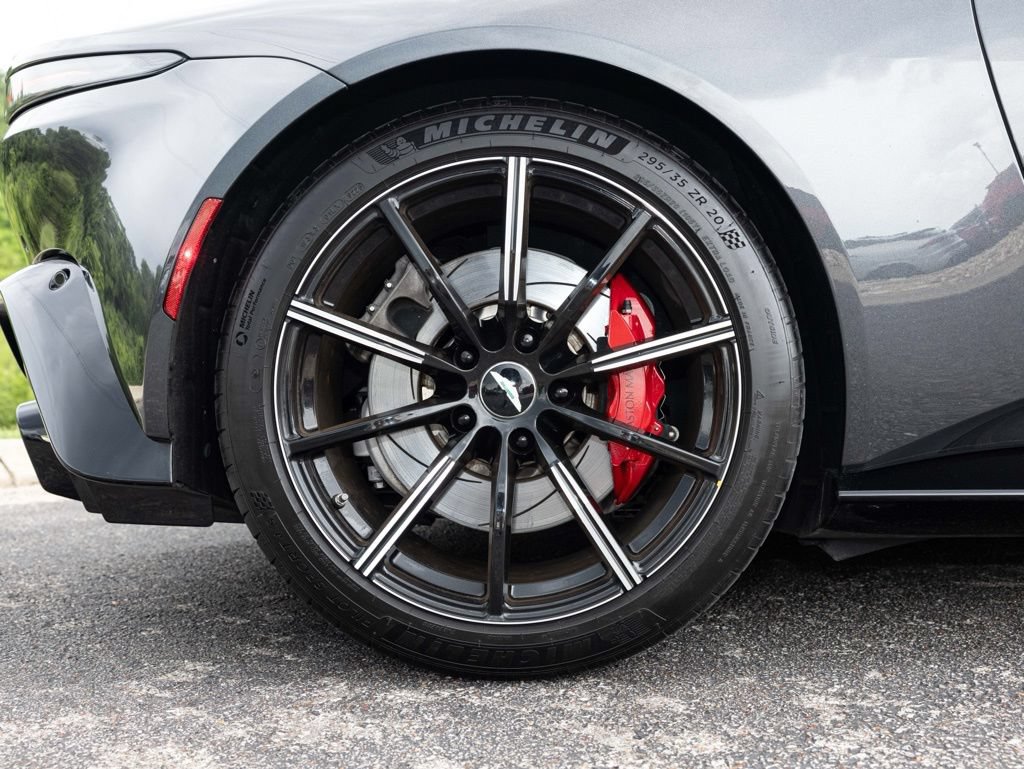 Used 2021 Aston Martin V8 Vantage Roadster RWD image 60