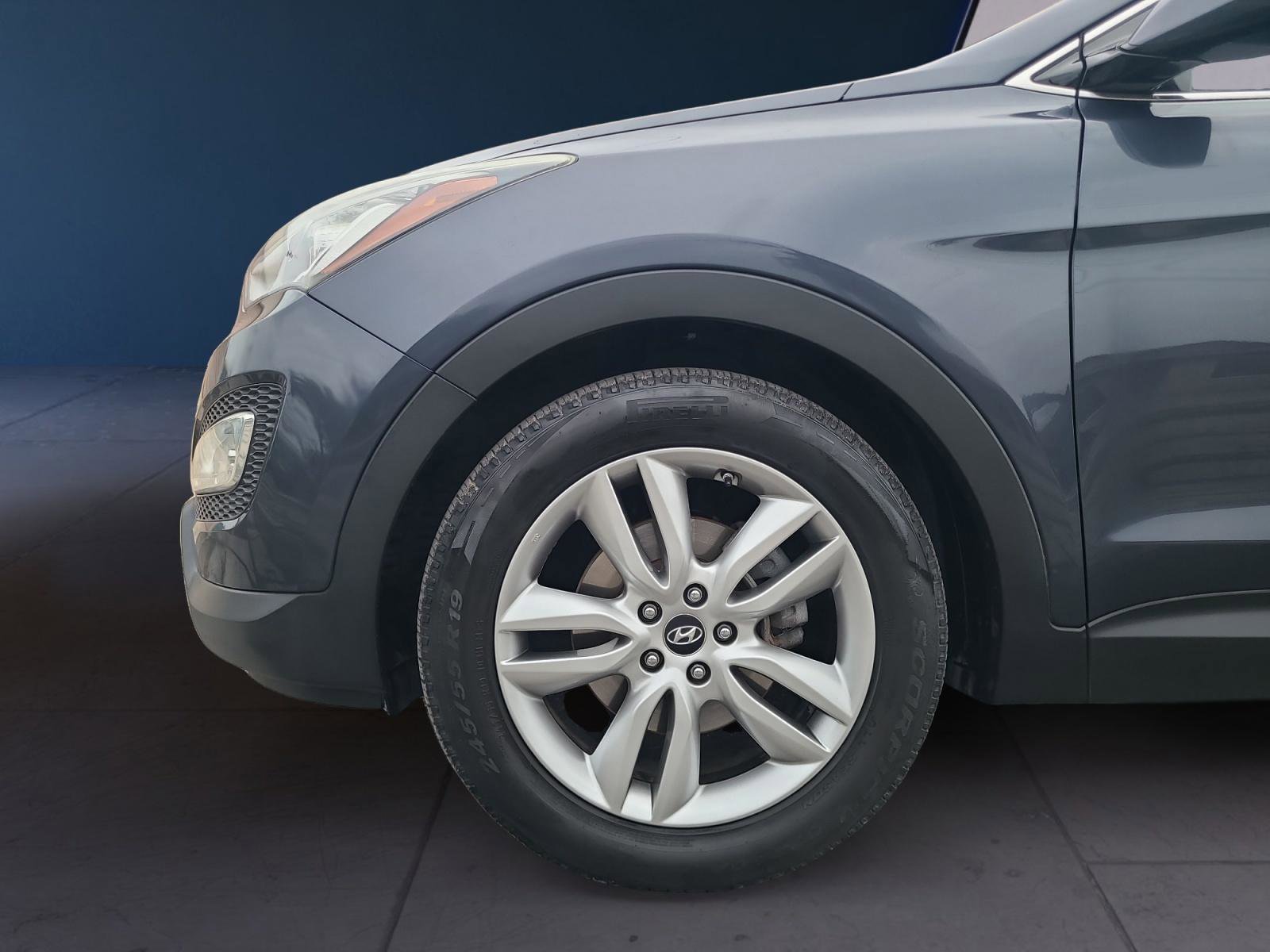 Used 2014 Hyundai Santa Fe Sport 2.0T w/ Navigation Package 06 AWD/4WD image 9