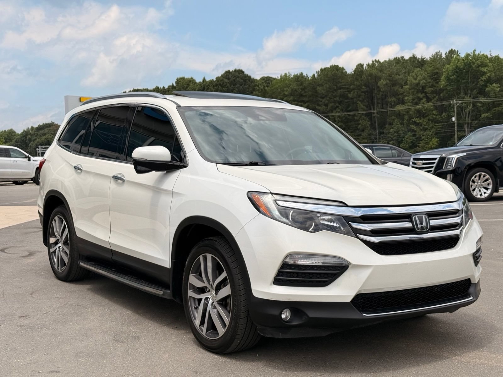 Used 2018 Honda Pilot Touring image 5