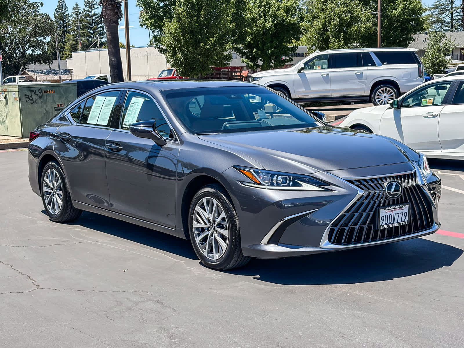 Certified 2025 Lexus ES 350 F Sport w/ Accessory Package (Z2) FWD image 5