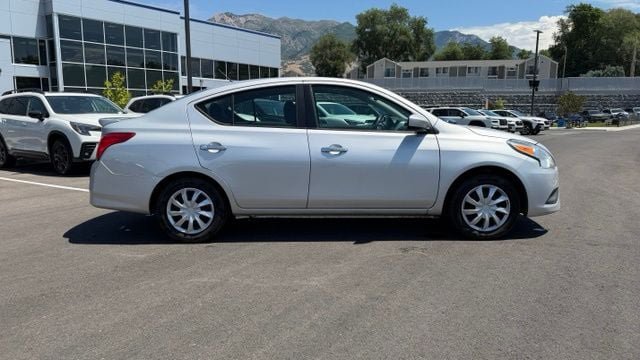 Used 2018 Nissan Versa SV FWD image 2