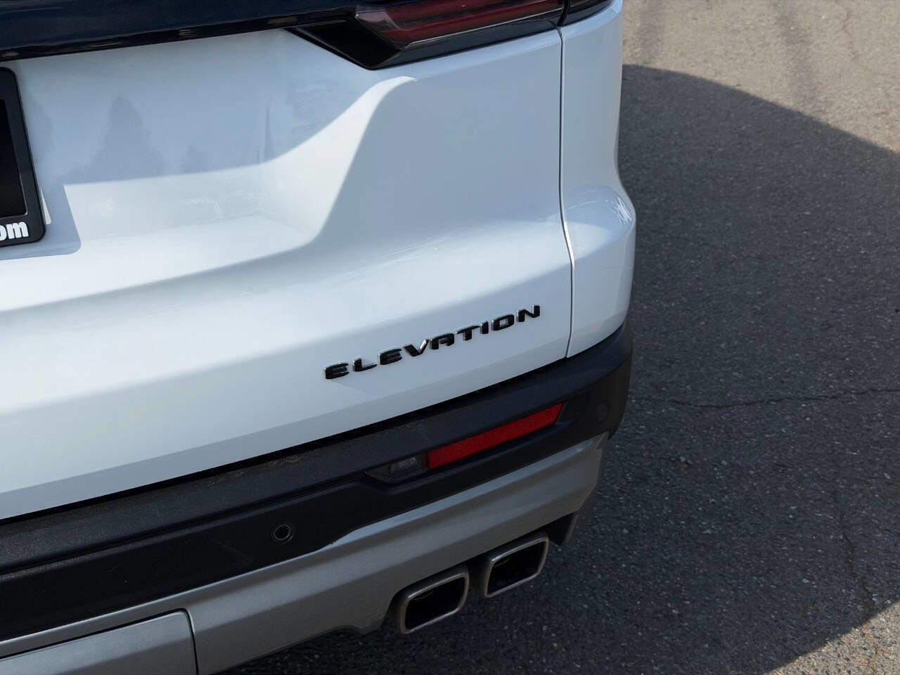 Used 2024 GMC Acadia Elevation AWD/4WD image 7