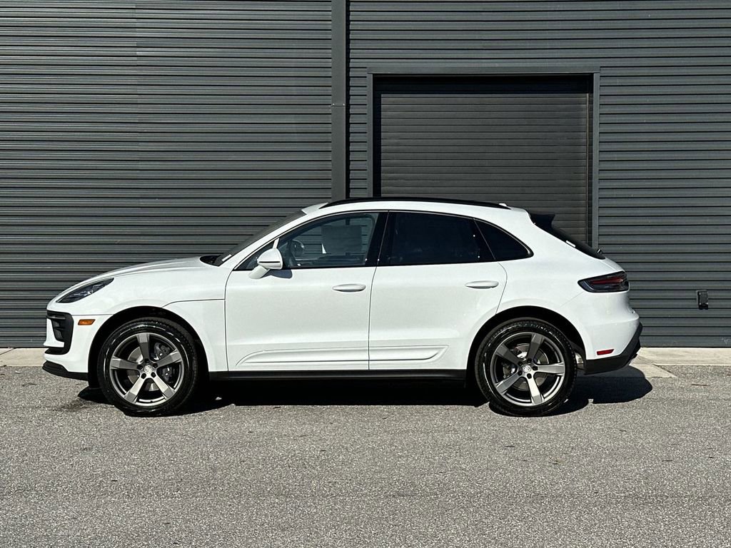 New 2026 Porsche Macan image 10