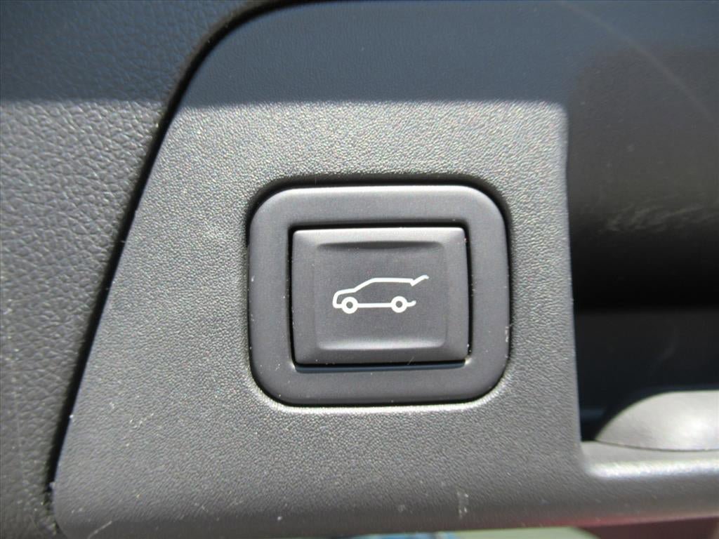 Used 2023 Buick Envision Avenir FWD image 35