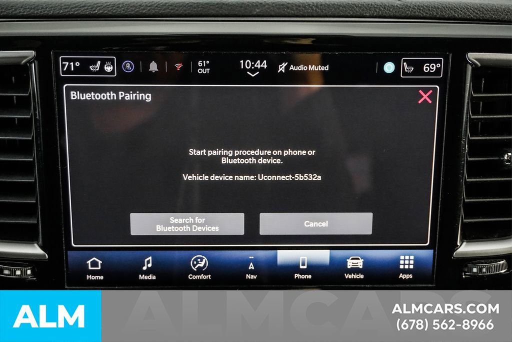 Used 2024 Chrysler Pacifica Select image 37