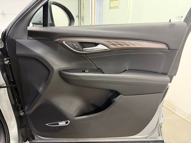 Used 2023 Buick Envision Avenir AWD/4WD image 30