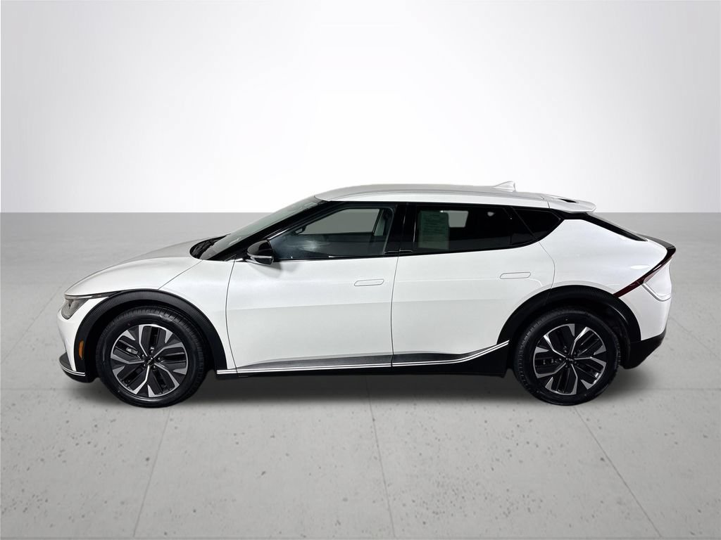 Used 2024 Kia EV6 Light AWD/4WD image 9