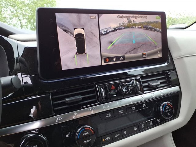 New 2026 Nissan Pathfinder SL AWD/4WD image 10