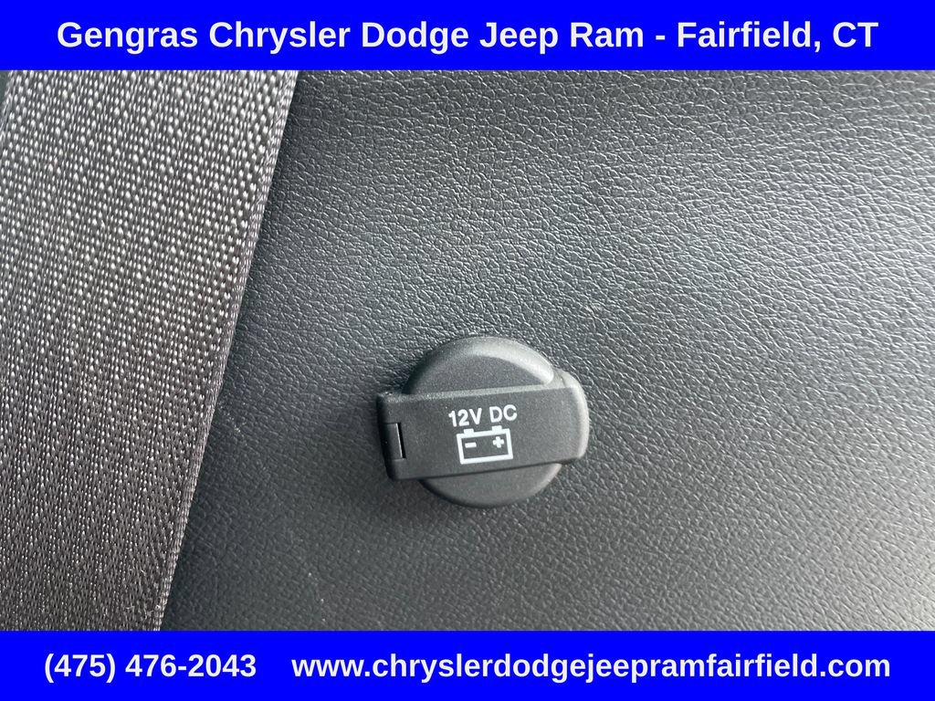 Certified 2024 Chrysler Pacifica Touring-L w/ S Appearance Package AWD/4WD image 38