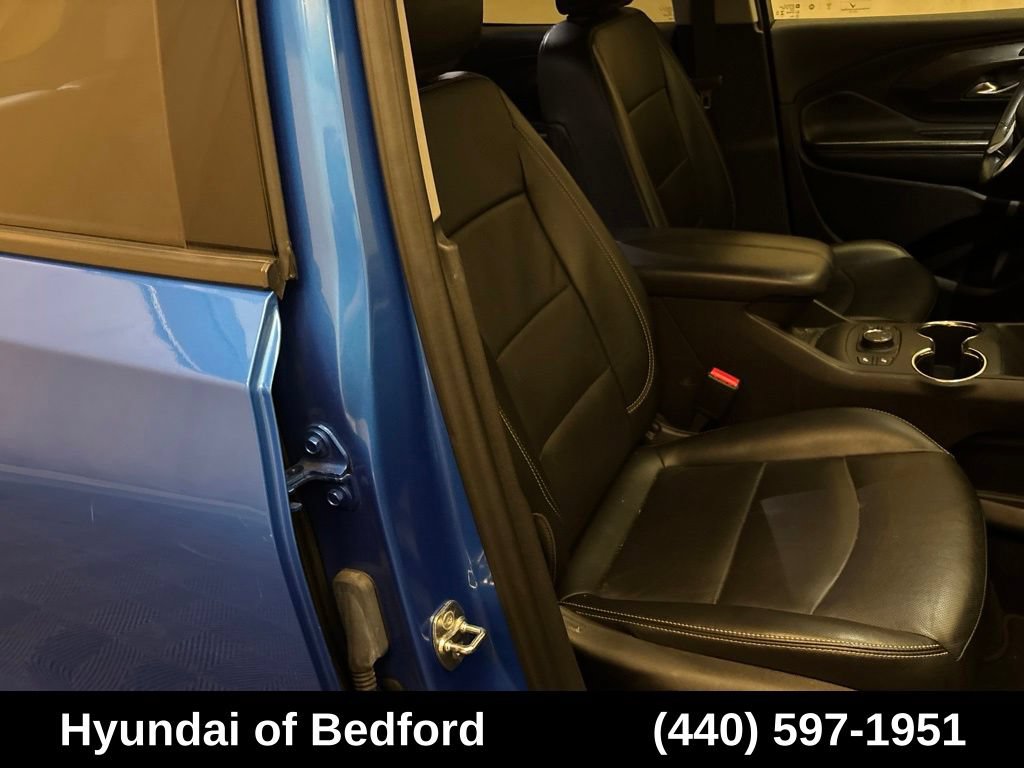 Used 2024 GMC Terrain SLT AWD/4WD image 22