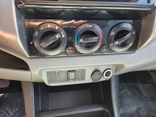 Used 2014 Toyota Tacoma PreRunner w/ SR5 Package RWD image 25