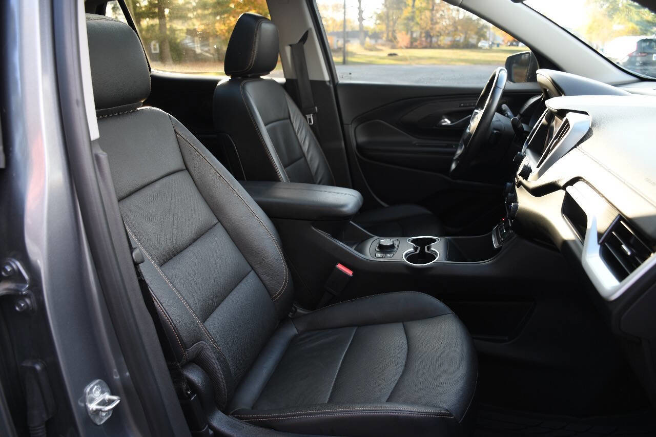 Used 2021 GMC Terrain SLT w/ Elevation Edition image 22