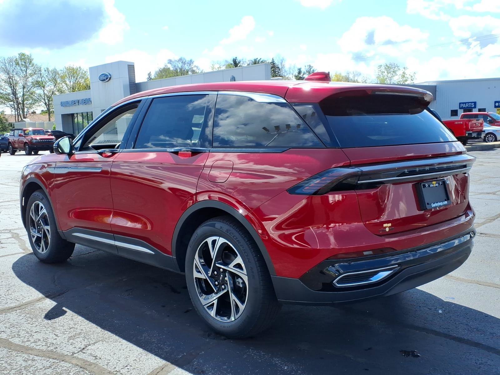 New 2026 Lincoln Nautilus Premier AWD/4WD image 7