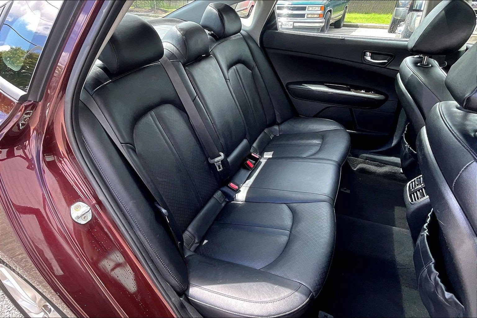 Used 2017 Kia Optima EX w/ Premium Package FWD image 32