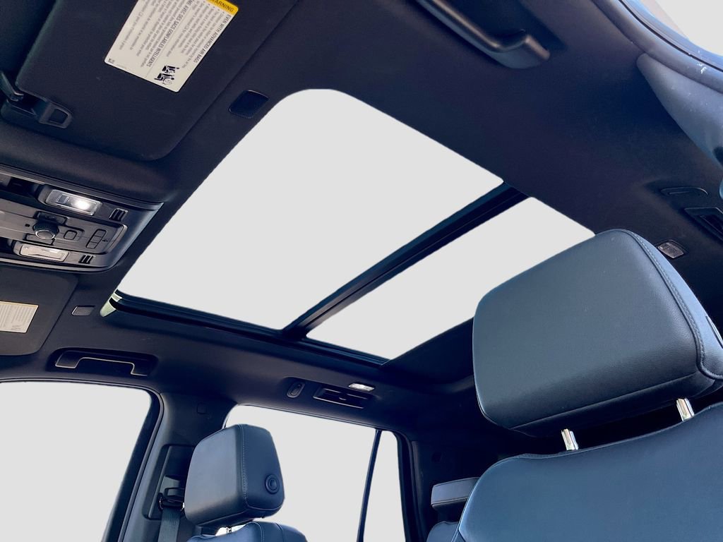 Used 2024 Chevrolet Tahoe LT w/ LT Signature Package image 23