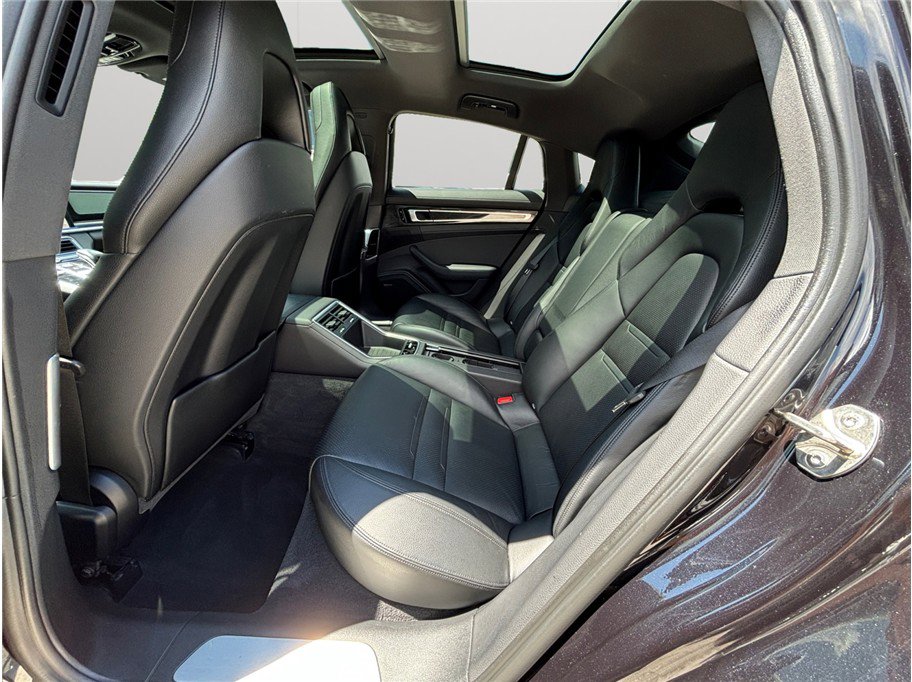 Used 2017 Porsche Panamera 4S image 40