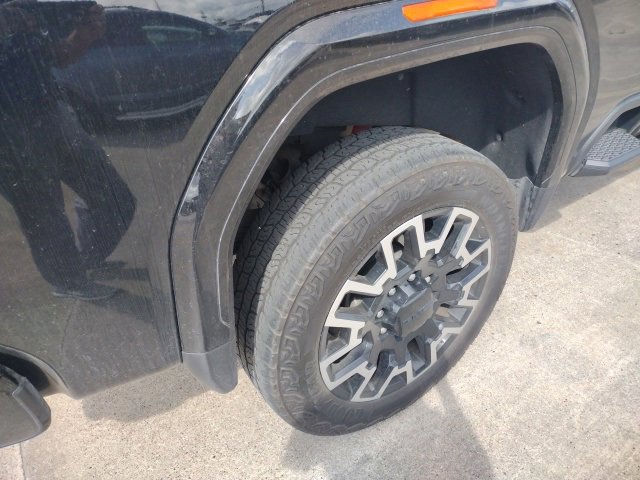 Used 2024 GMC Sierra 2500 AT4 w/ AT4 Premium Plus Package image 17