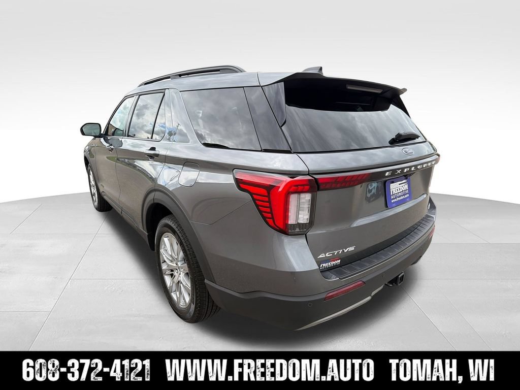New 2026 Ford Explorer Active w/ Active Comfort Package AWD/4WD image 4