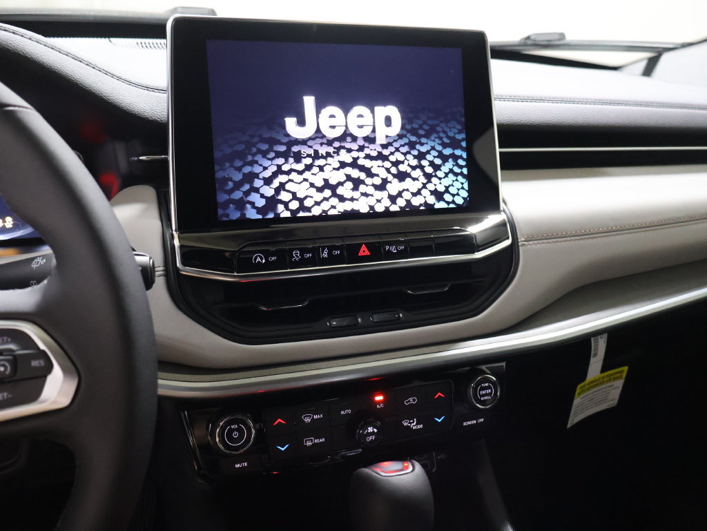 New 2026 Jeep Compass Limited AWD/4WD image 21