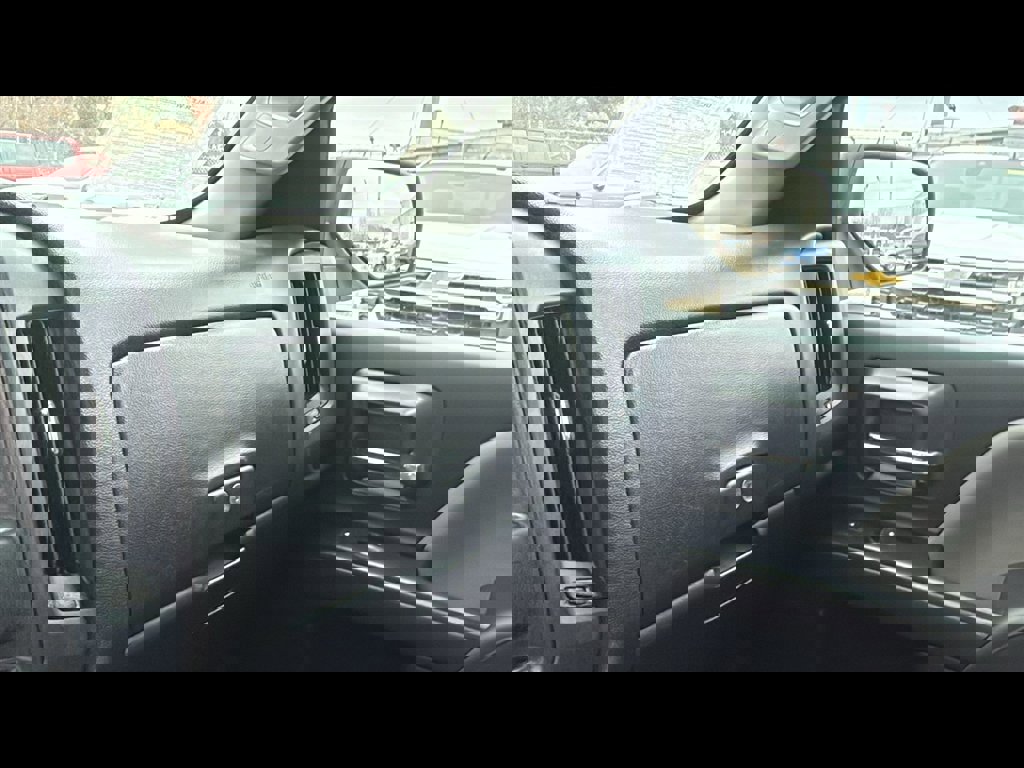 Used 2019 Chevrolet Silverado 1500 W/T image 17