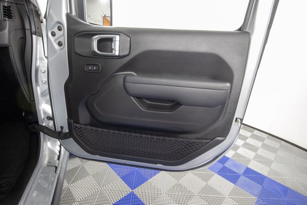 Used 2024 Jeep Wrangler Unlimited Sport AWD/4WD image 15