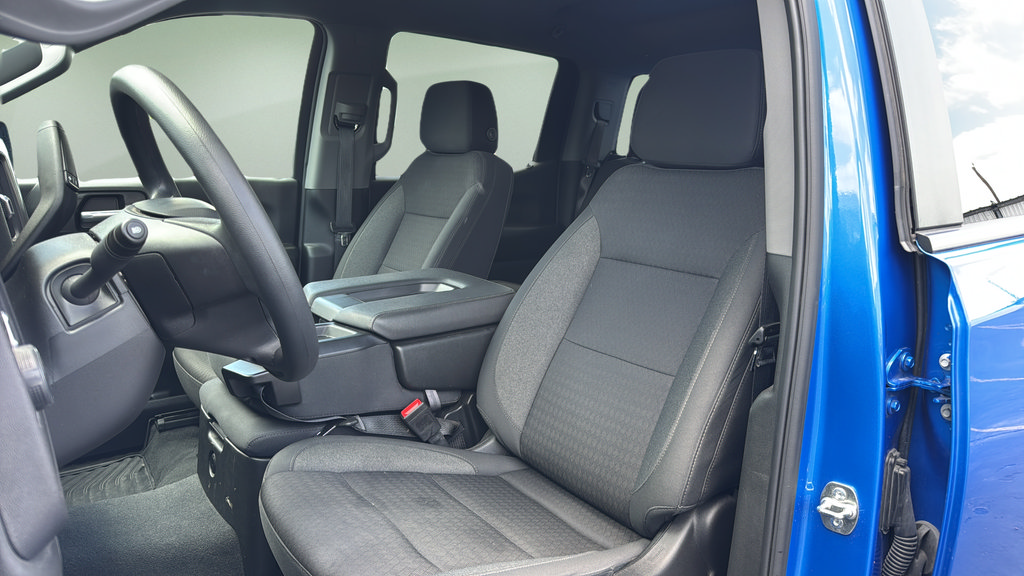 Used 2025 Chevrolet Silverado 1500 Custom w/ Turbomax Blackout Package RWD image 10
