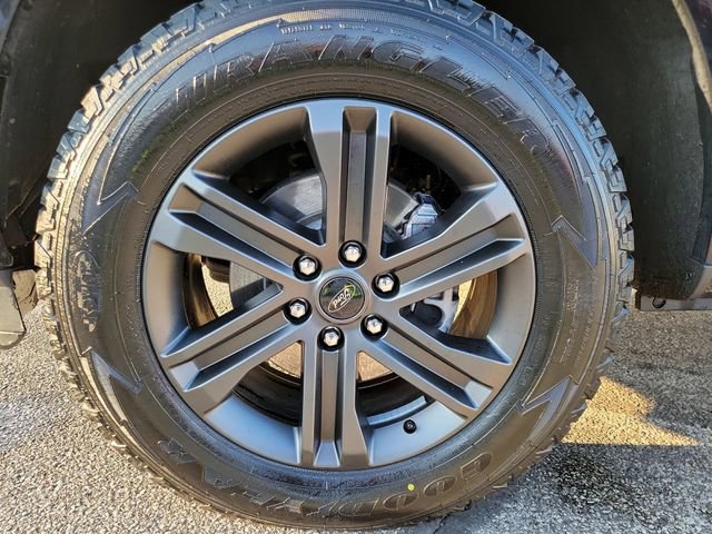 Used 2021 Ford F150 Lariat w/ Equipment Group 502A High image 21