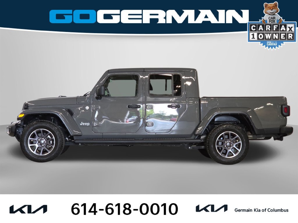 Used 2022 Jeep Gladiator Overland w/ Trailer Tow Package AWD/4WD image 11