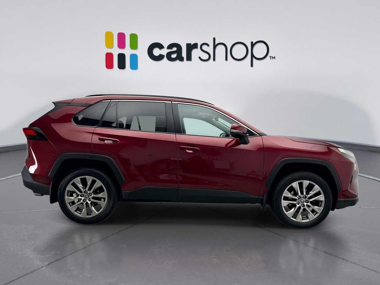 Used 2022 Toyota RAV4 XLE Premium image 5