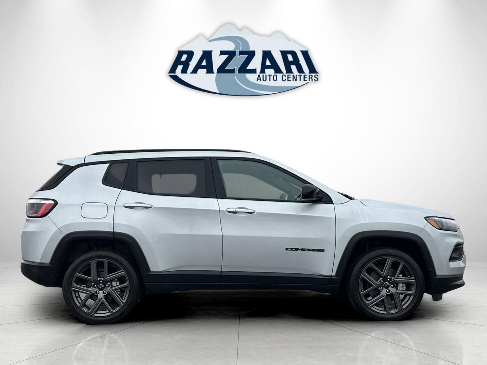 New 2026 Jeep Compass Latitude AWD/4WD image 2