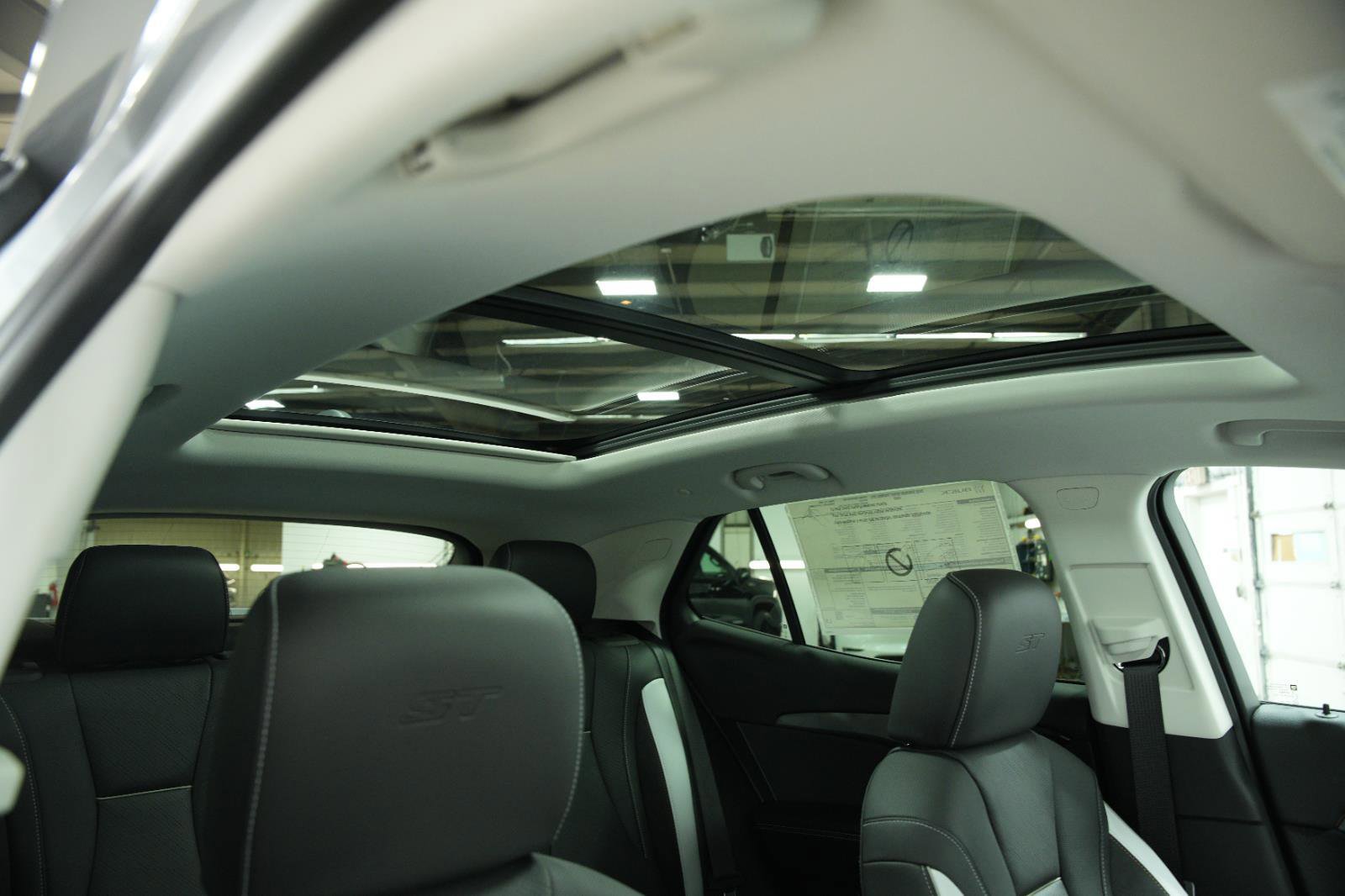 New 2025 Buick Envision Sport Touring image 20