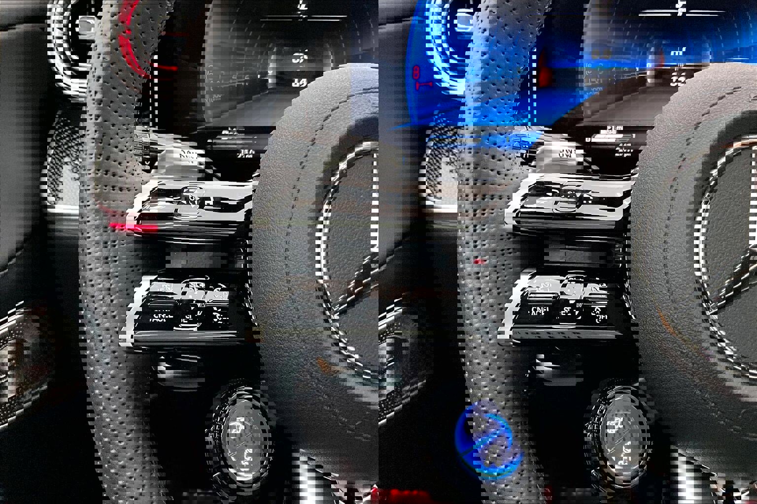 Used 2026 Mercedes-Benz GLC 43 AMG 4MATIC image 21