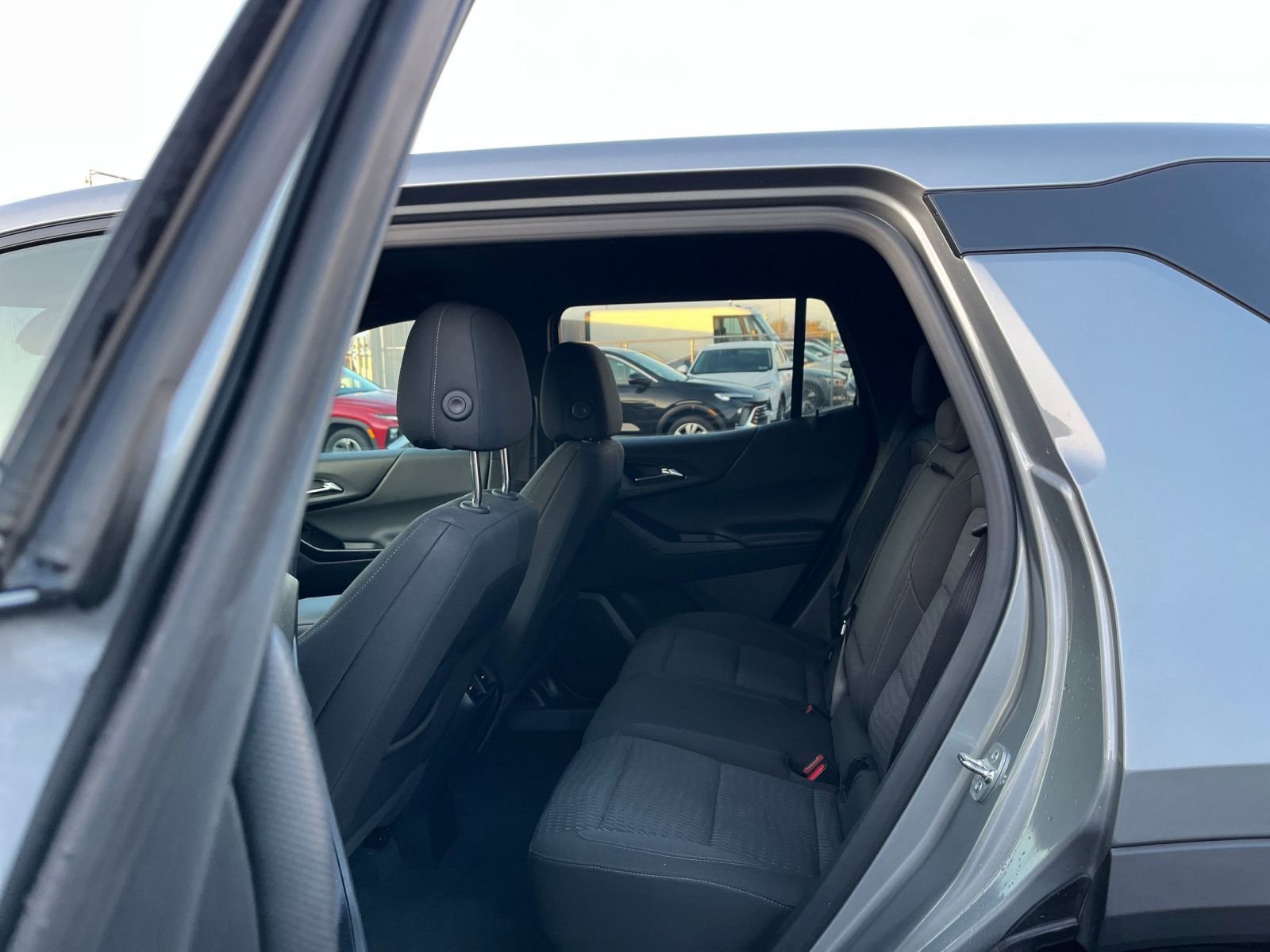 Used 2025 Chevrolet Equinox LT image 23