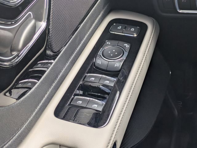 New 2026 Lincoln Aviator 2WD w/ Jet Appearance Package image 22